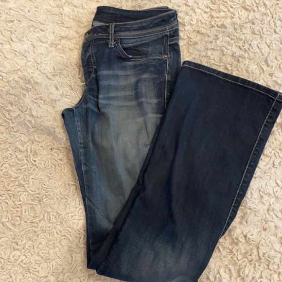 Bebe - Picture 1 of 4